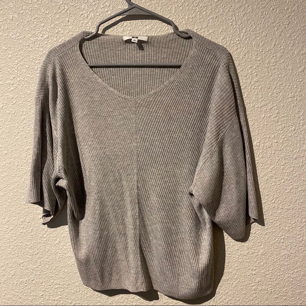 Uniqlo Sweater Tee